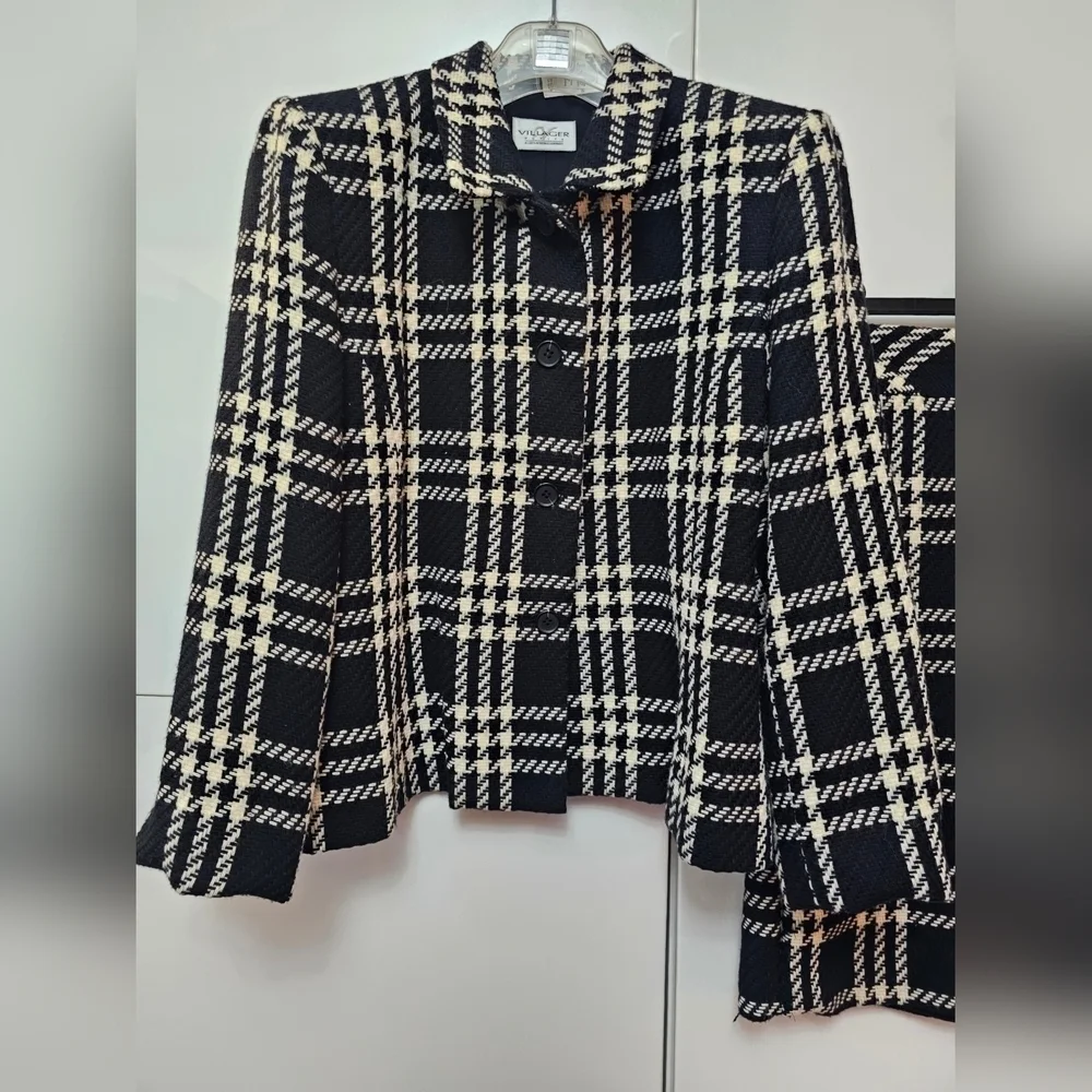 Timeless 90s Vintage Villager Plaid Jacket & Skirt Set from Mom’s Closet - Picture 4 of 14